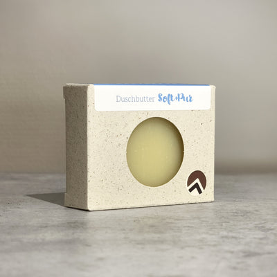 handgesiedete Bio-Duschbutter, vegane Naturseife, milder Duft, milde Pflege, 100g Frischegewicht, Graskartonverpackung