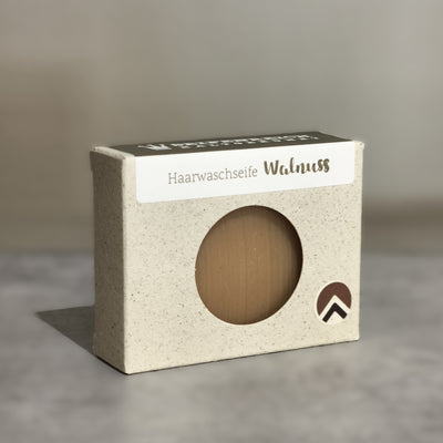 Haarwaschseife Walnuss, Naturseife 100g Frischegewicht, im Graskarton verpackt, Farbe braun, natürlich und vegan