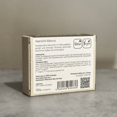 handgesiedete Haarwaschseife Walnuss, natürlich und vegan, reichhaltige und pflegende Inhaltsstoffe, 100g Frischegewicht