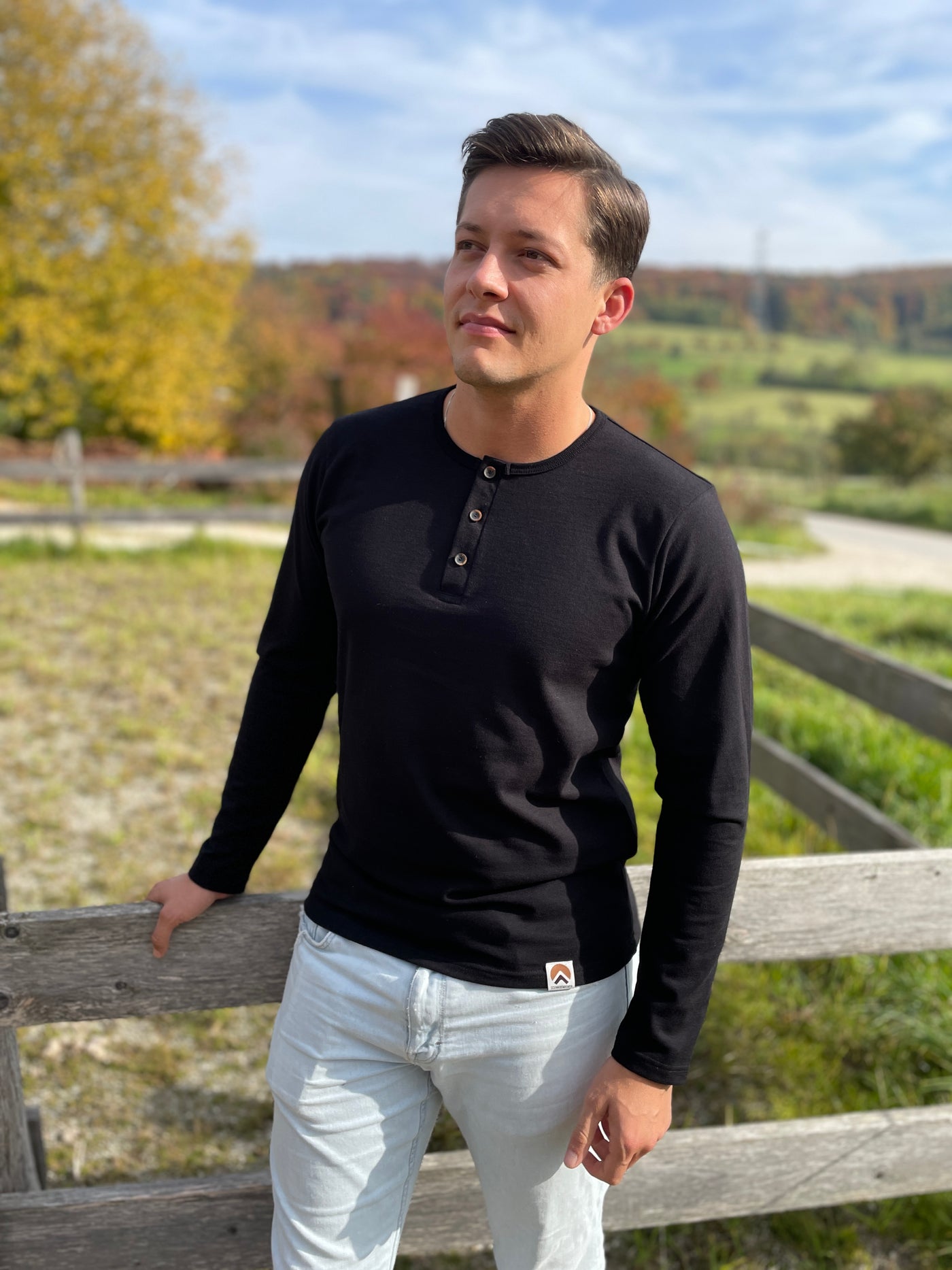 Langarmshirt schwarz, Knopfleiste, Bio-Baumwolle