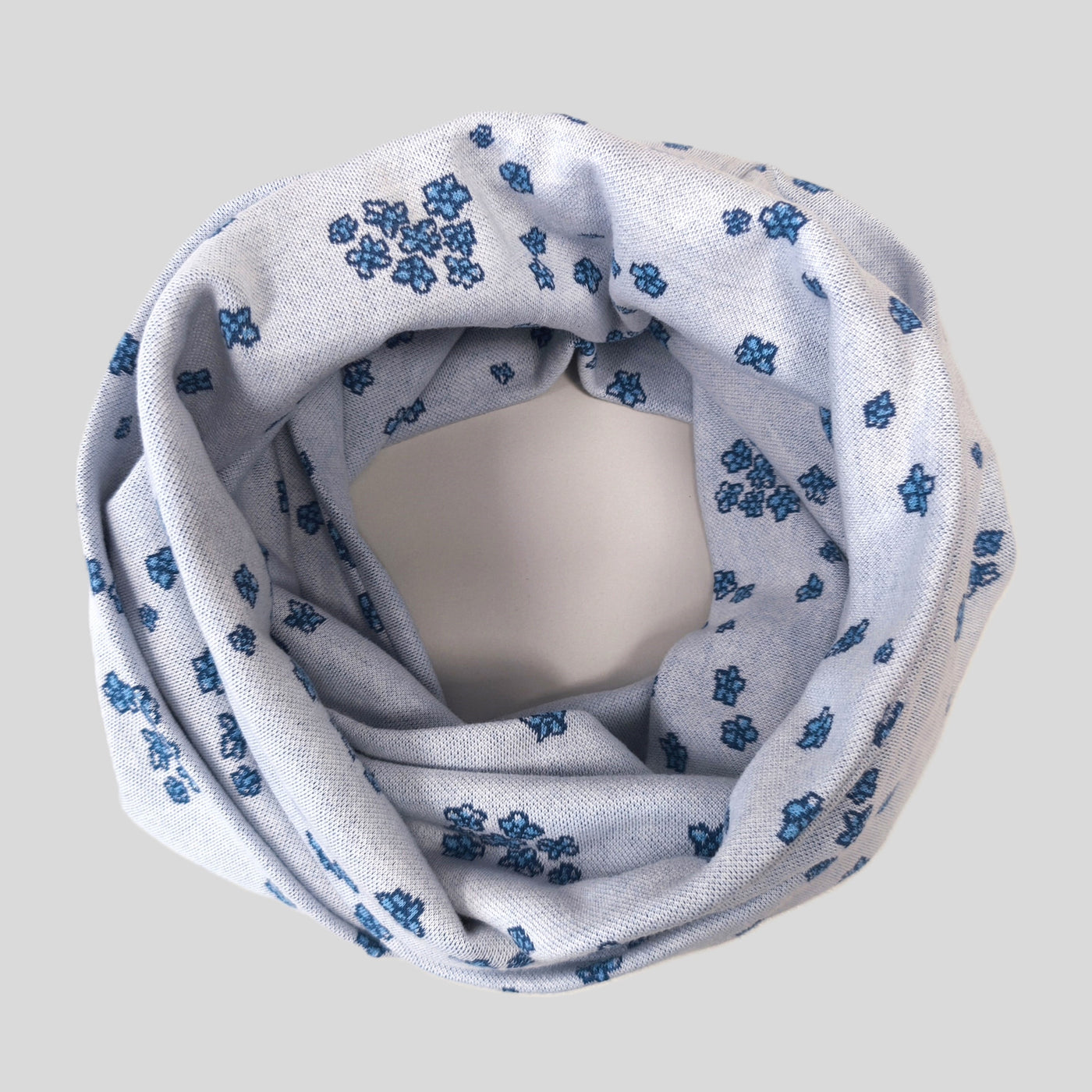 Rundschal "Blauer Holunder"